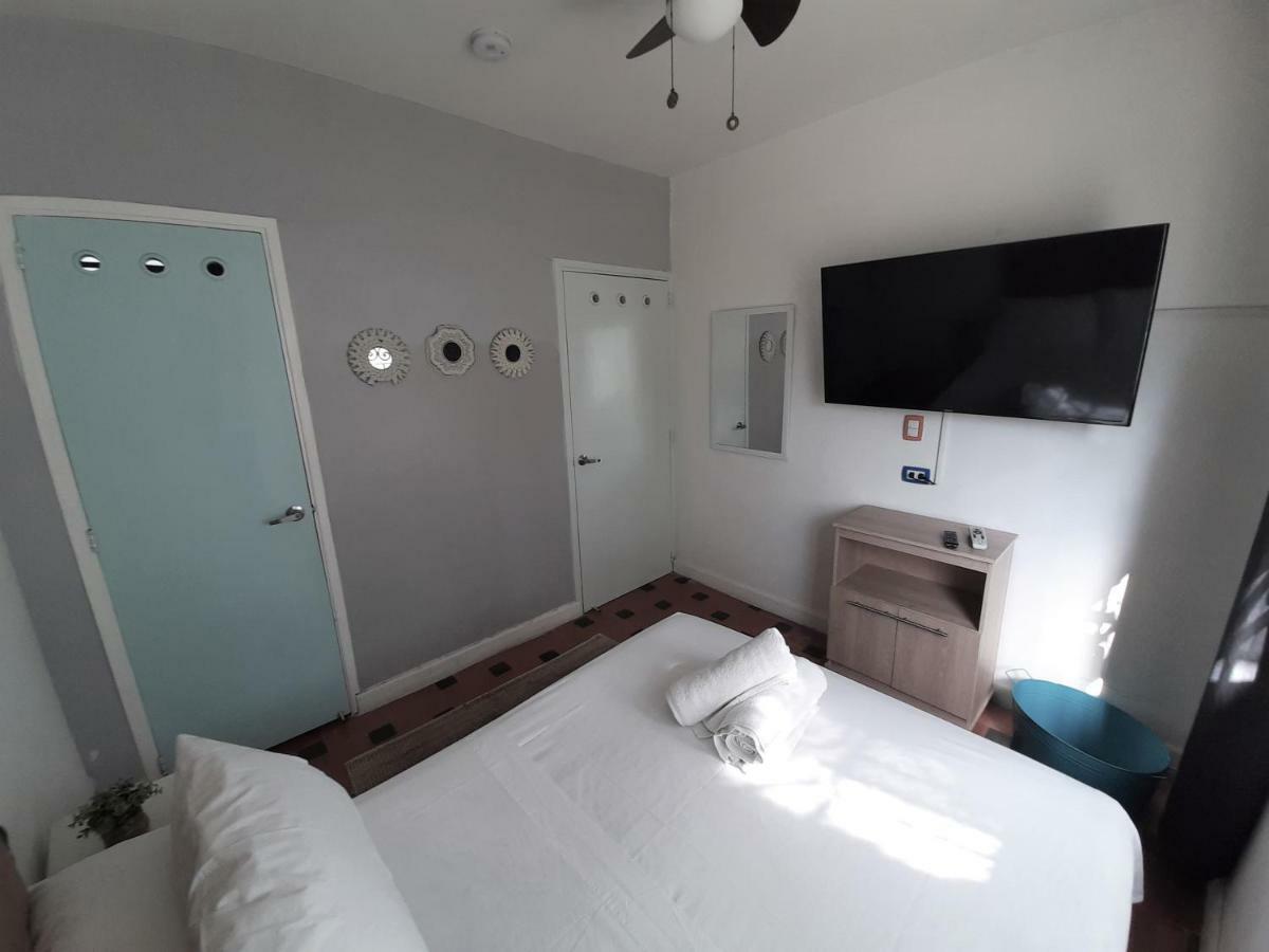 Noah Boutique Hostels Medellín Esterno foto