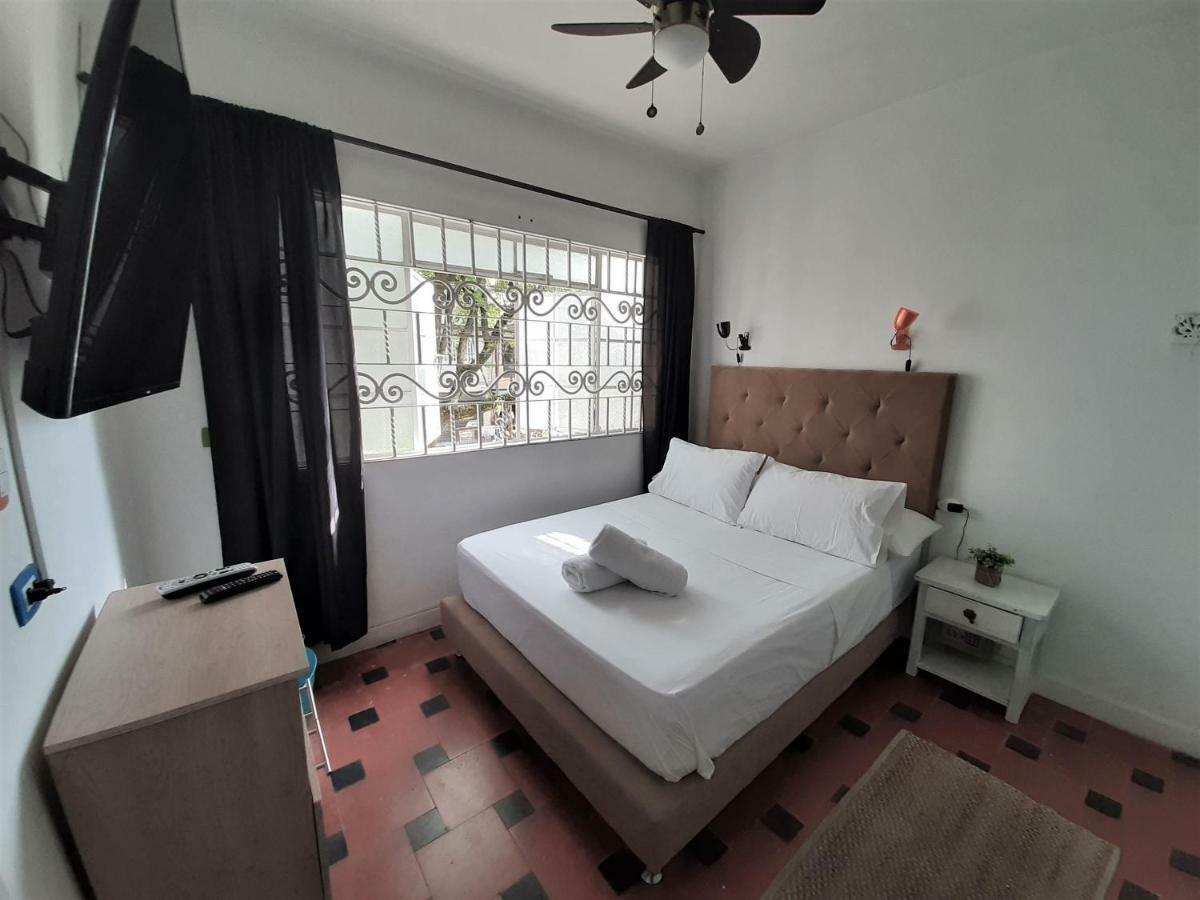 Noah Boutique Hostels Medellín Esterno foto